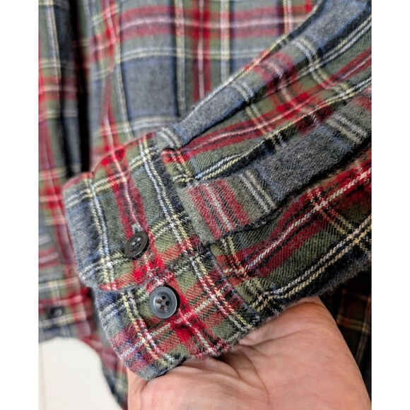 L.L. Bean Men's Plaid Casual Button Down Shirt - Red and Blue - Picture 7 of 11